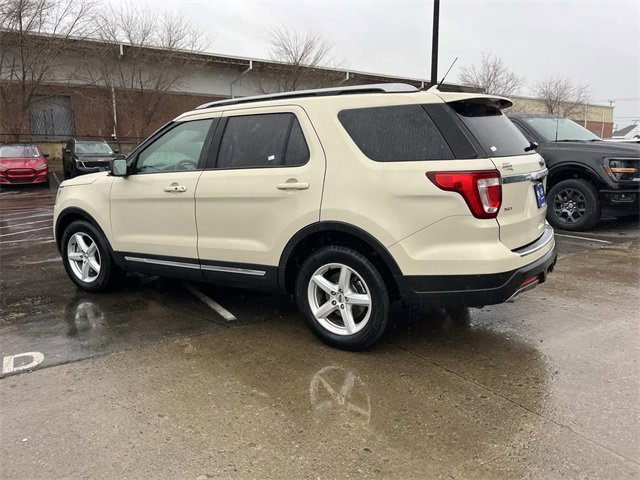 Certified 2018 Ford Explorer XLT w/ Equipment Group 202A image 6