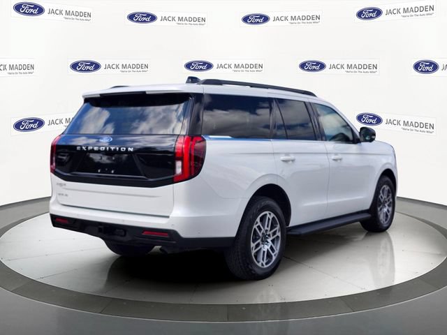 Certified 2025 Ford Expedition Active AWD/4WD image 5