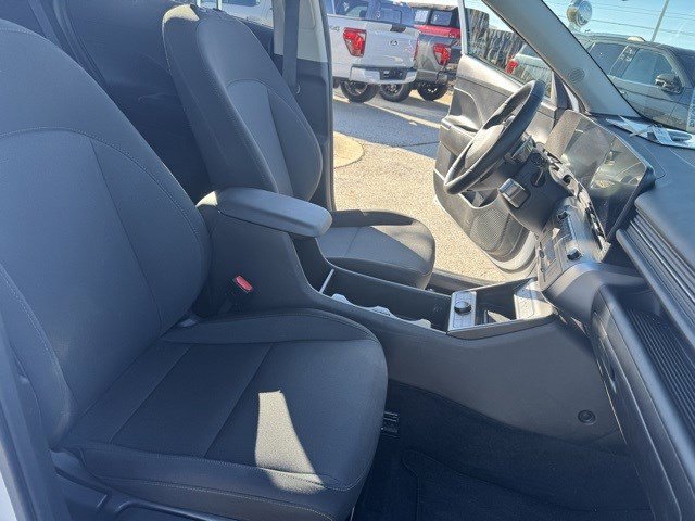 Used 2025 Hyundai Kona SEL image 35
