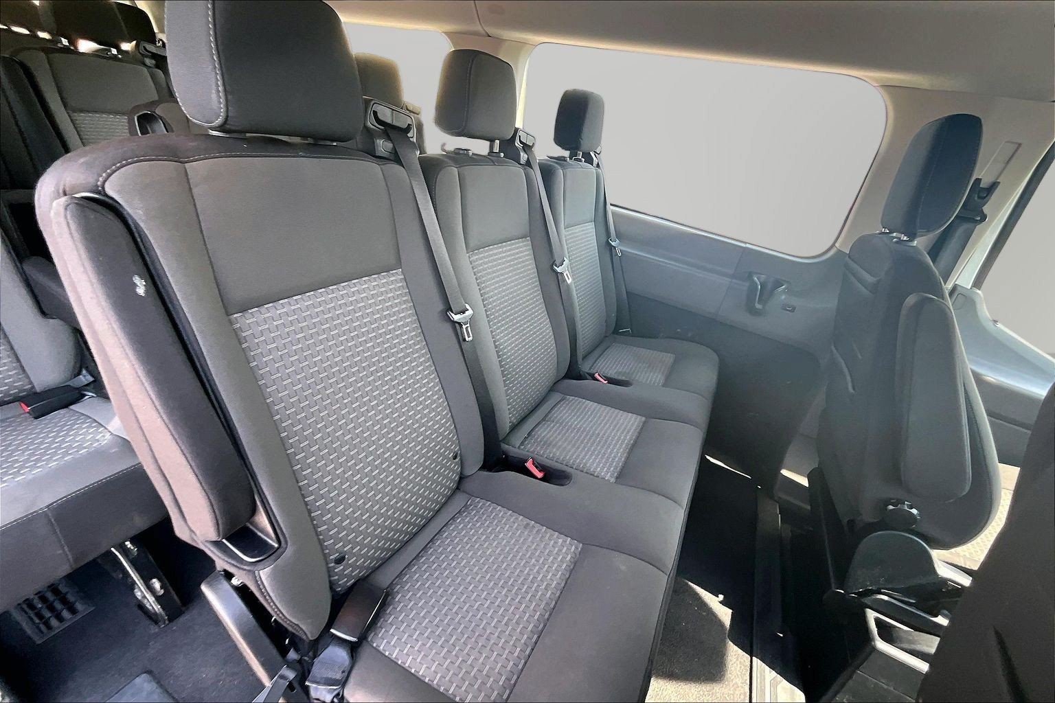 Certified 2020 Ford Transit 350 XLT RWD image 17