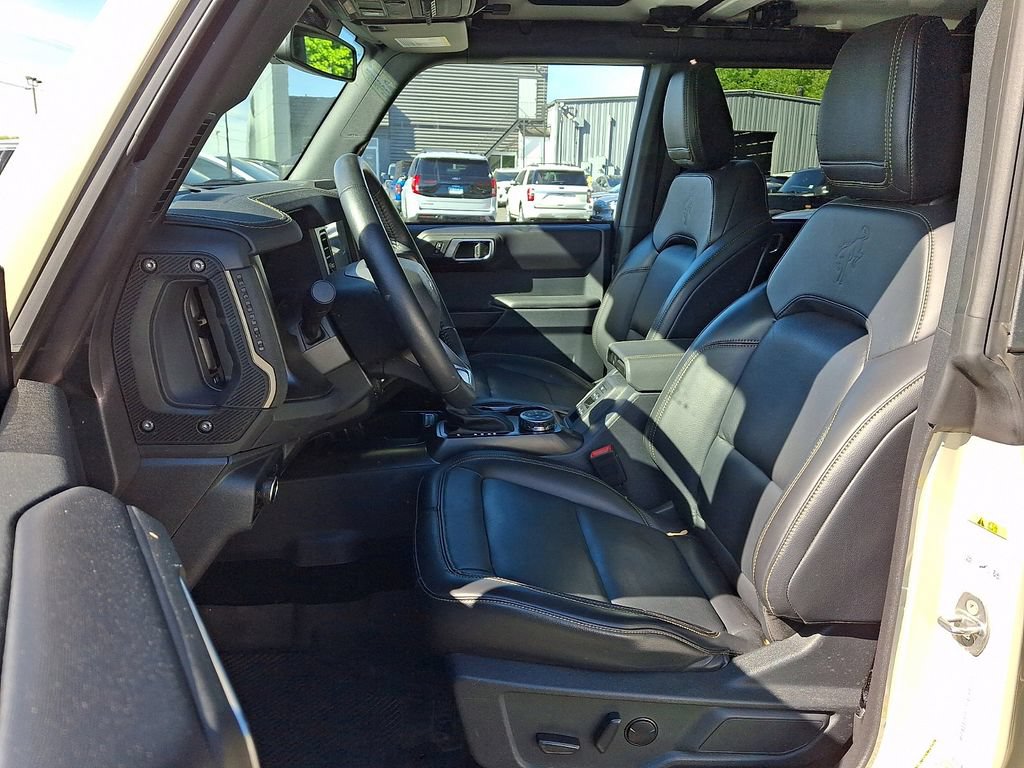 Certified 2025 Ford Bronco Badlands AWD/4WD image 14