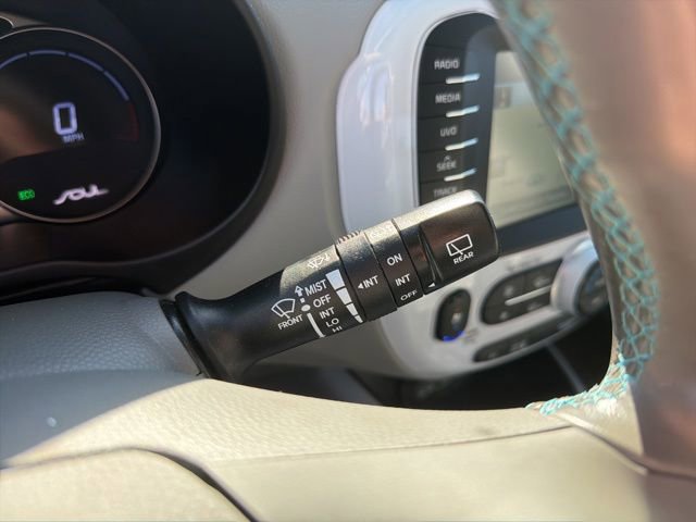 Used 2018 Kia Soul EV + w/ Sun & Fun Package image 43