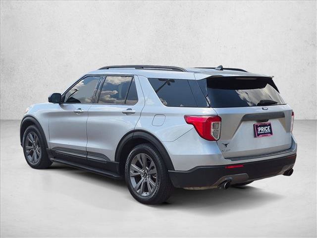 Certified 2021 Ford Explorer XLT w/ Equipment Group 202A RWD image 7