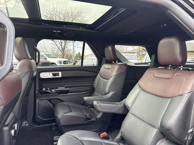 Certified 2023 Ford Explorer Platinum w/ Technology Package image 46