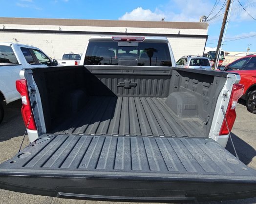 Used 2019 Chevrolet Silverado 1500 LTZ w/ LTZ Plus Package RWD image 7