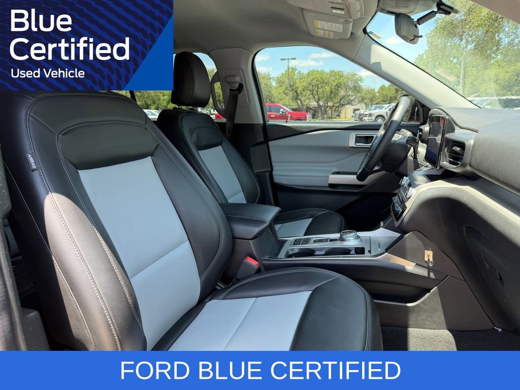 Certified 2023 Ford Explorer XLT w/ Equipment Group 202A RWD image 15