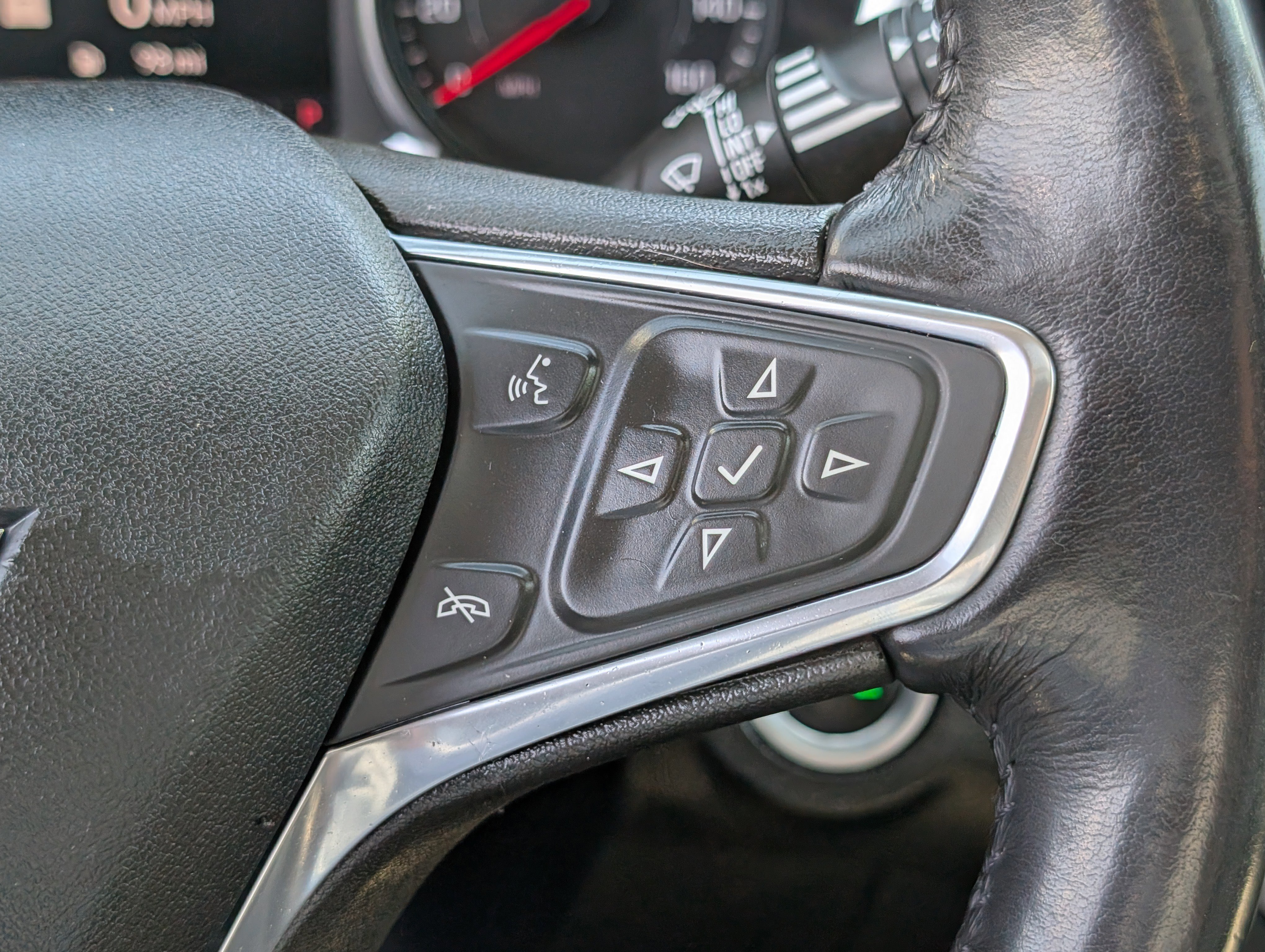 Used 2019 Chevrolet Equinox Premier AWD/4WD image 24