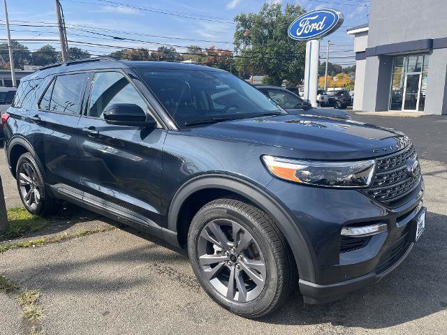 Certified 2023 Ford Explorer XLT w/ Equipment Group 202A AWD/4WD image 1