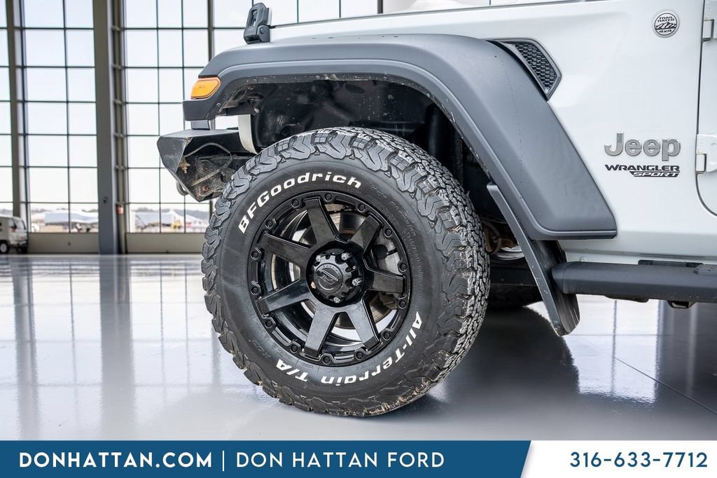 Used 2020 Jeep Wrangler Sport AWD/4WD image 34