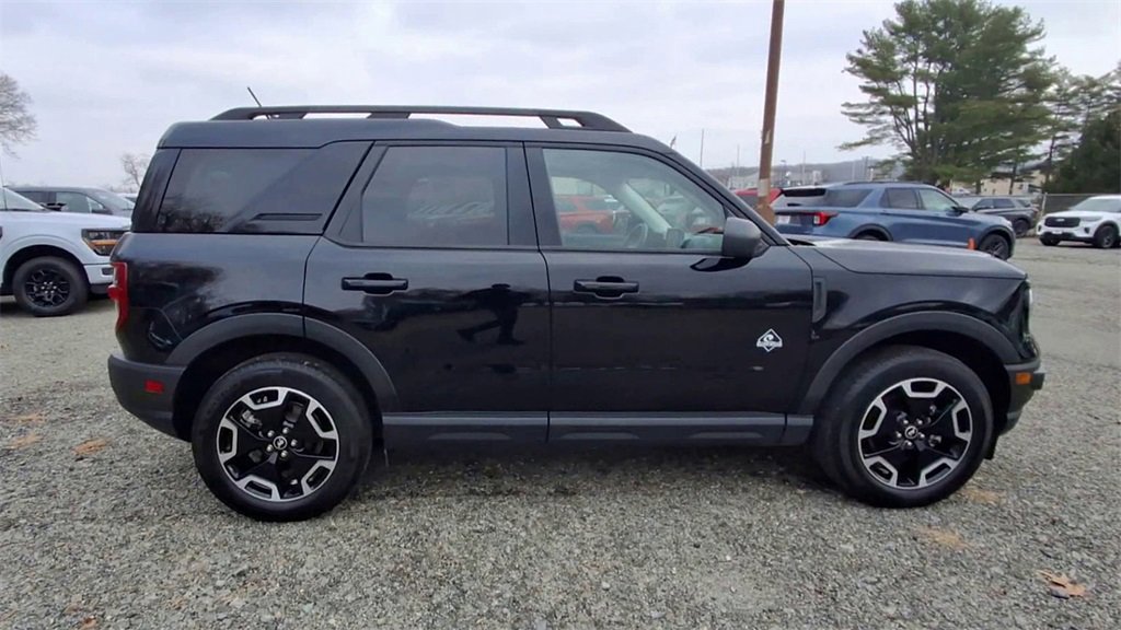 Certified 2024 Ford Bronco Sport Outer Banks w/ Tech Package image 9