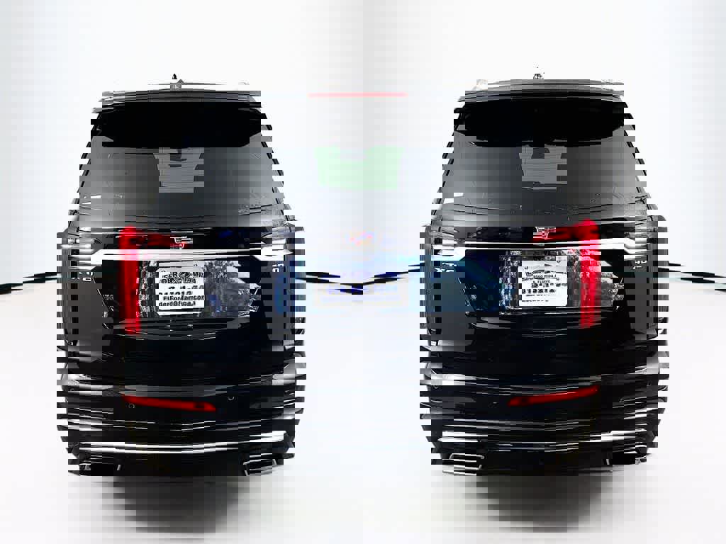 Used 2024 Cadillac XT6 Premium Luxury image 4