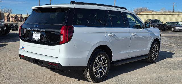 Certified 2025 Ford Expedition Active AWD/4WD image 4
