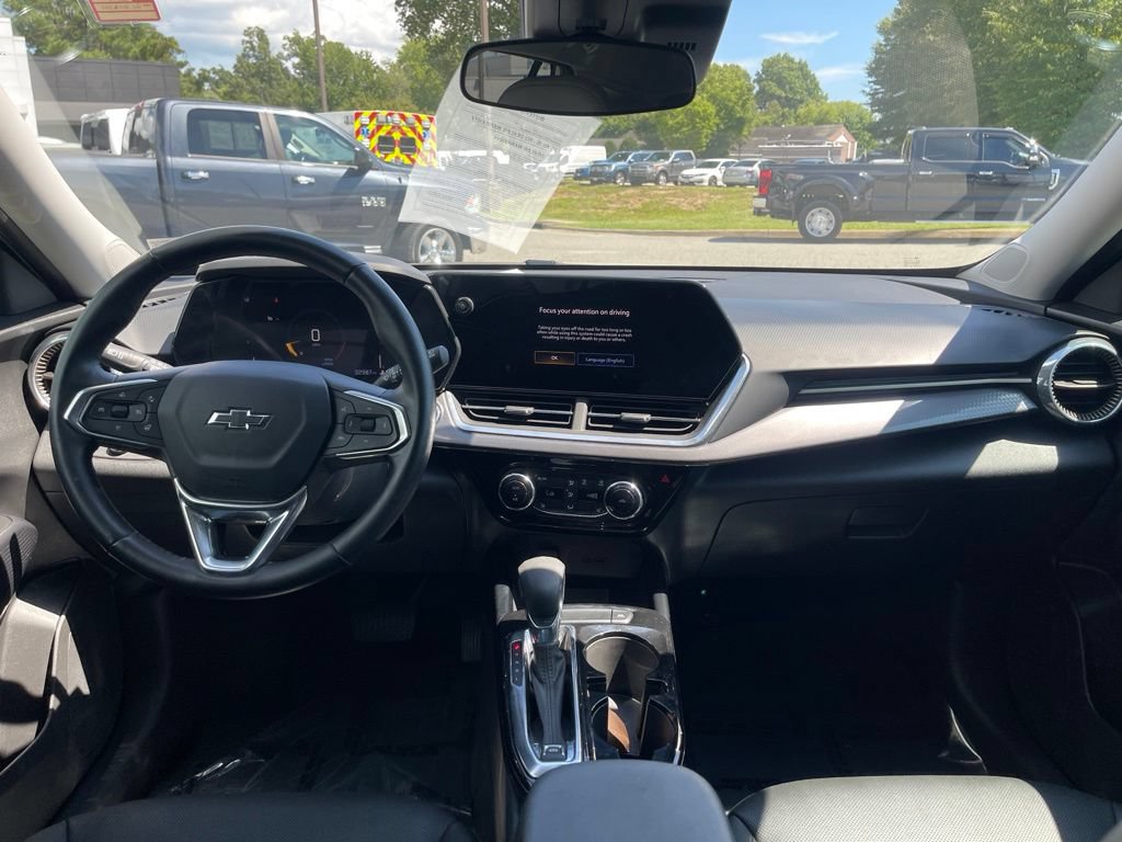 Used 2024 Chevrolet Trax ACTIV w/ Driver Confidence Package FWD image 10