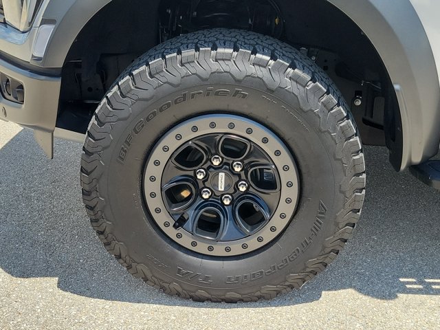 Certified 2023 Ford F150 Raptor w/ Raptor Carbon Fiber Package AWD/4WD image 4