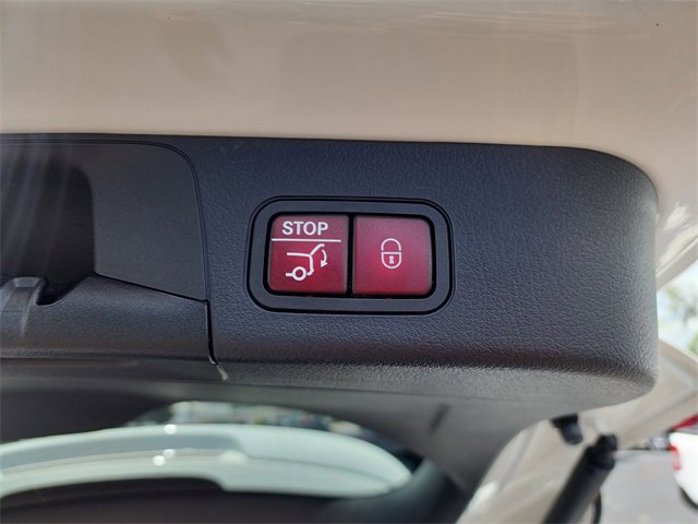 Used 2024 Mercedes-Benz EQB 250+ image 9