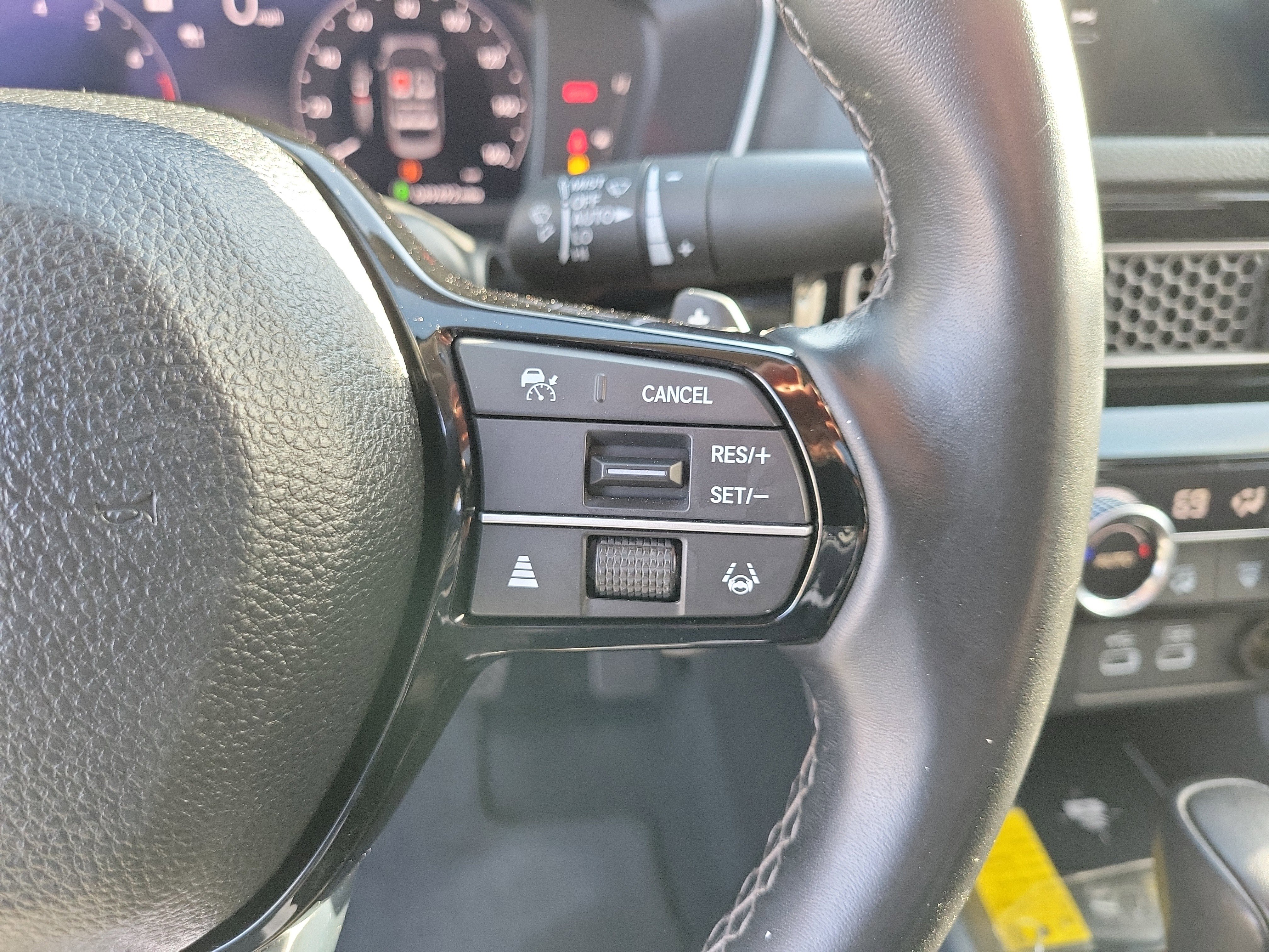 Used 2022 Honda Civic Touring image 7