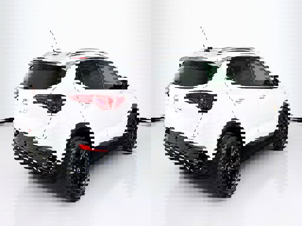 Used 2024 Buick Encore GX Sport Touring w/ Comfort Package image 5