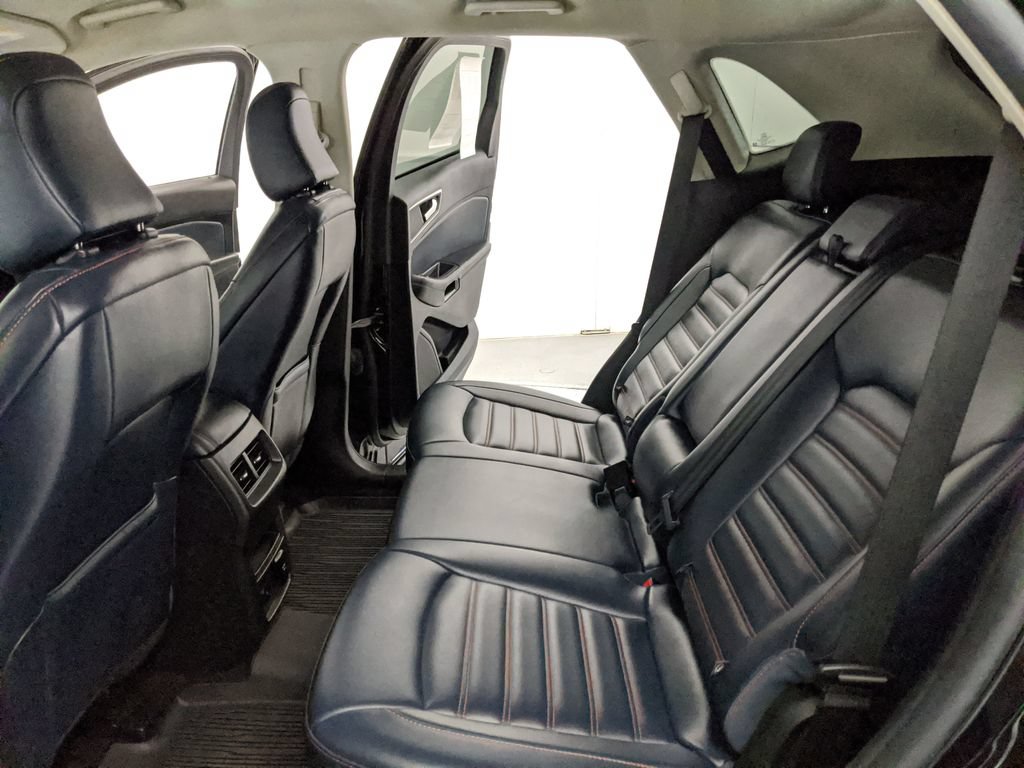 Certified 2022 Ford Edge SEL w/ Sport Appearance Package AWD/4WD image 16