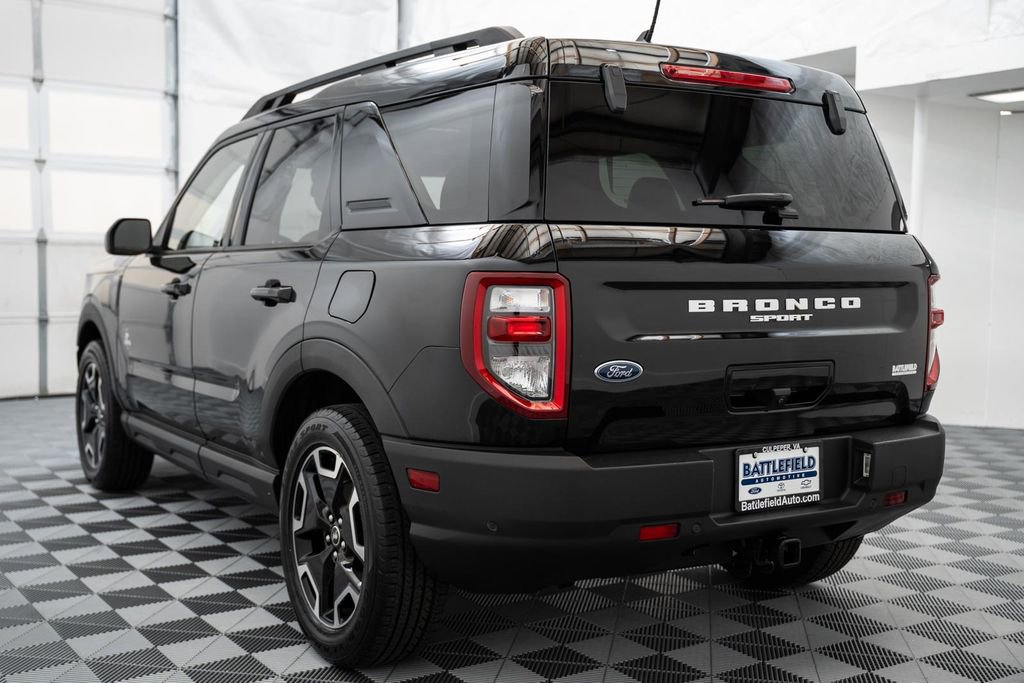Certified 2022 Ford Bronco Sport Outer Banks w/ Tech Package AWD/4WD image 5