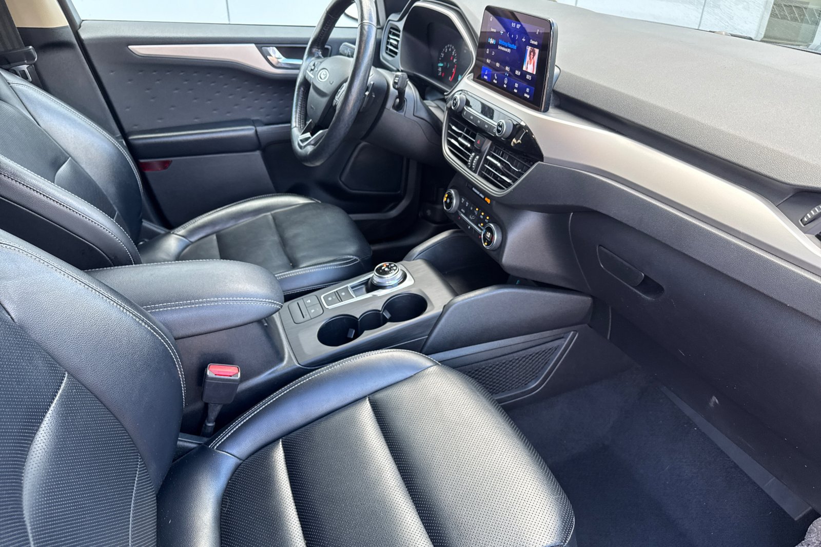 Certified 2020 Ford Escape SEL AWD/4WD image 16