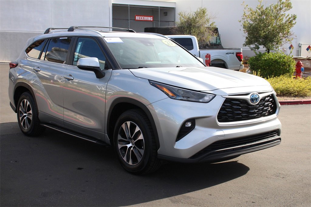 Used 2023 Toyota Highlander XLE image 10