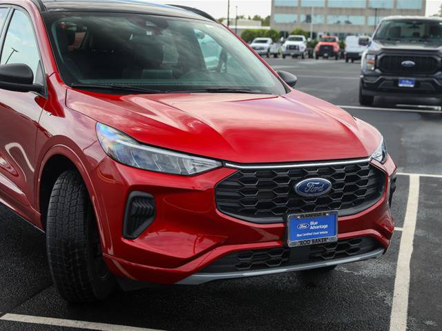 Certified 2024 Ford Escape ST-Line AWD/4WD image 9