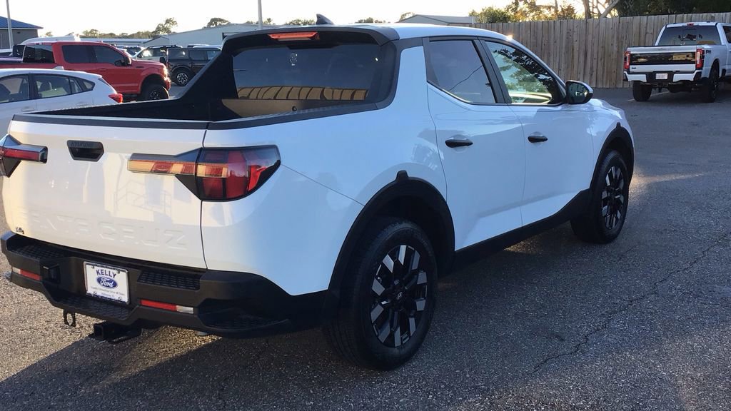 Used 2025 Hyundai Santa Cruz SE image 5