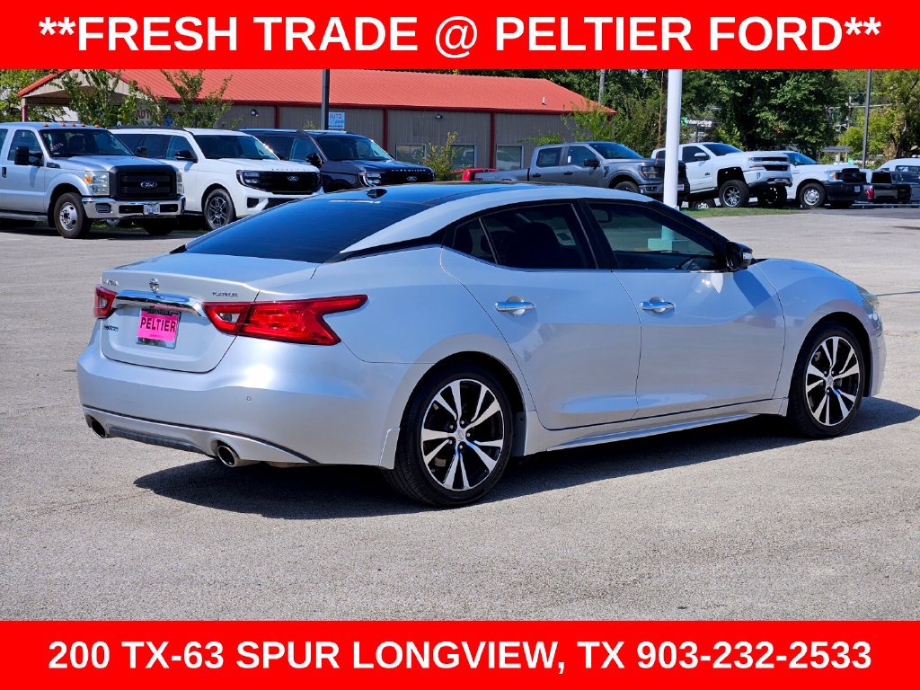 Used 2017 Nissan Maxima Platinum FWD image 4
