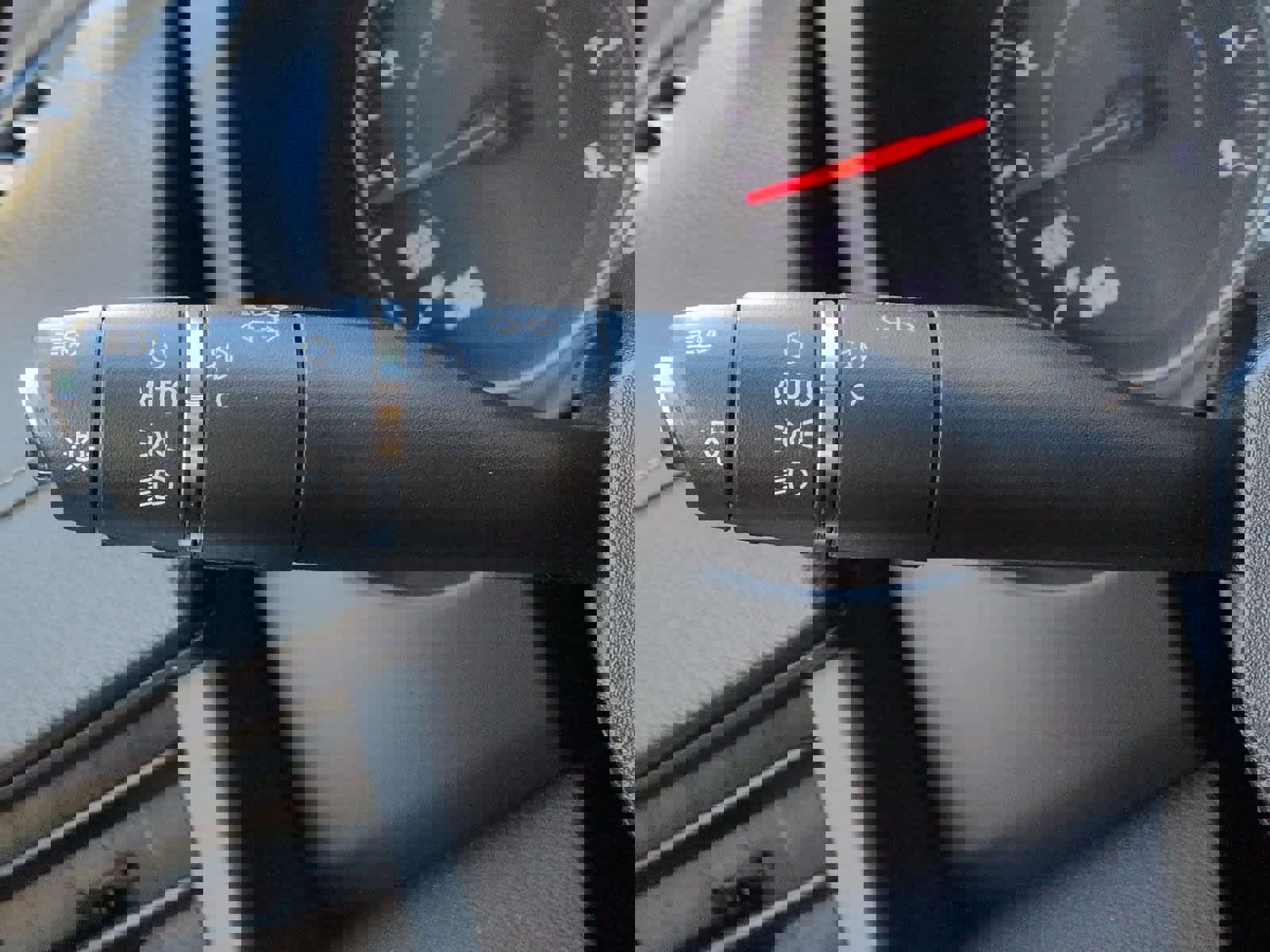 Used 2022 GMC Terrain SLT w/ Infotainment Package II image 27