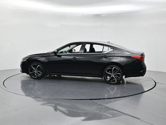 Used 2024 Nissan Altima 2.5 SR FWD image 7