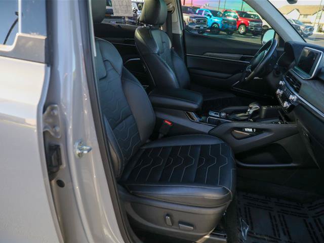 Used 2022 Kia Telluride SX w/ SX Prestige Package AWD/4WD image 32