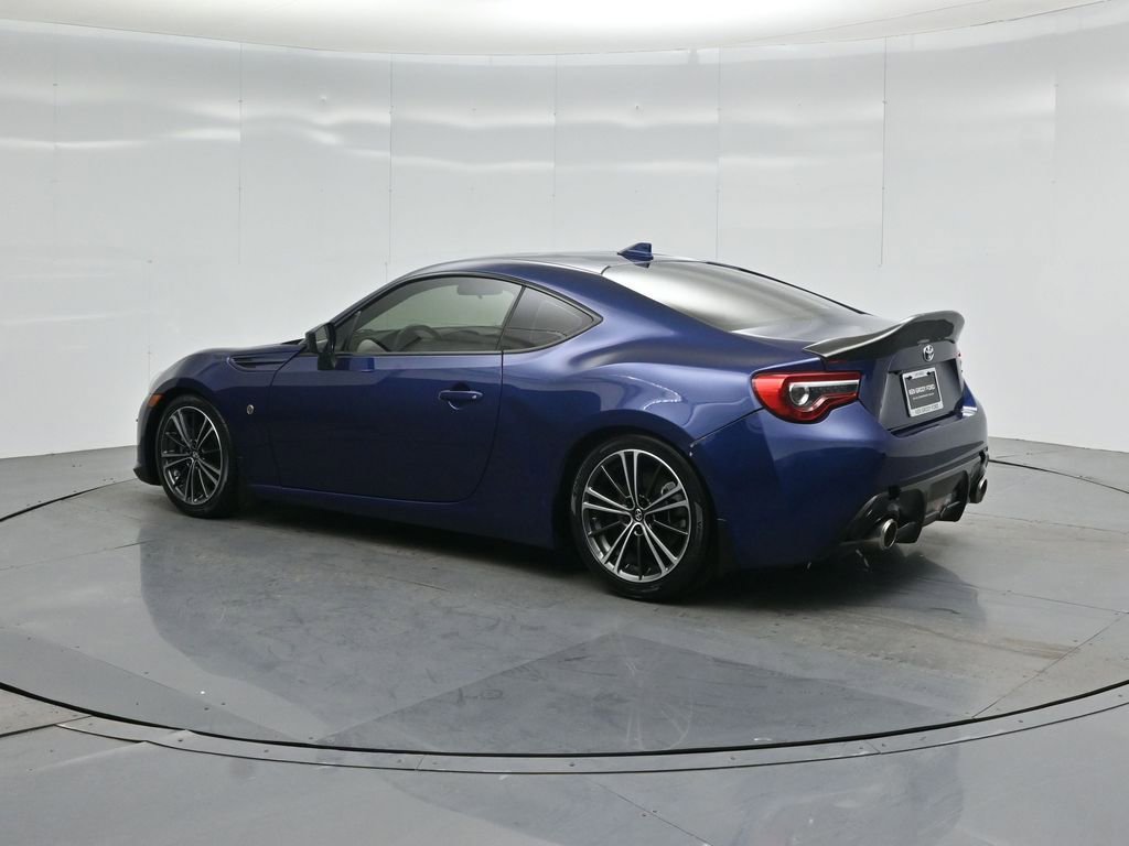 Used 2017 Toyota 86 image 6
