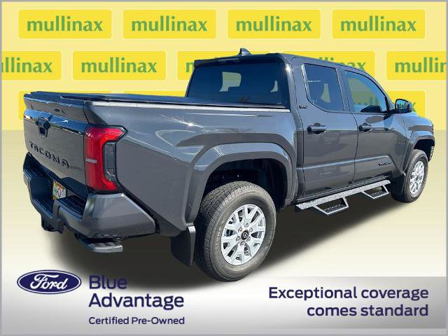 Used 2025 Toyota Tacoma SR5 AWD/4WD image 3