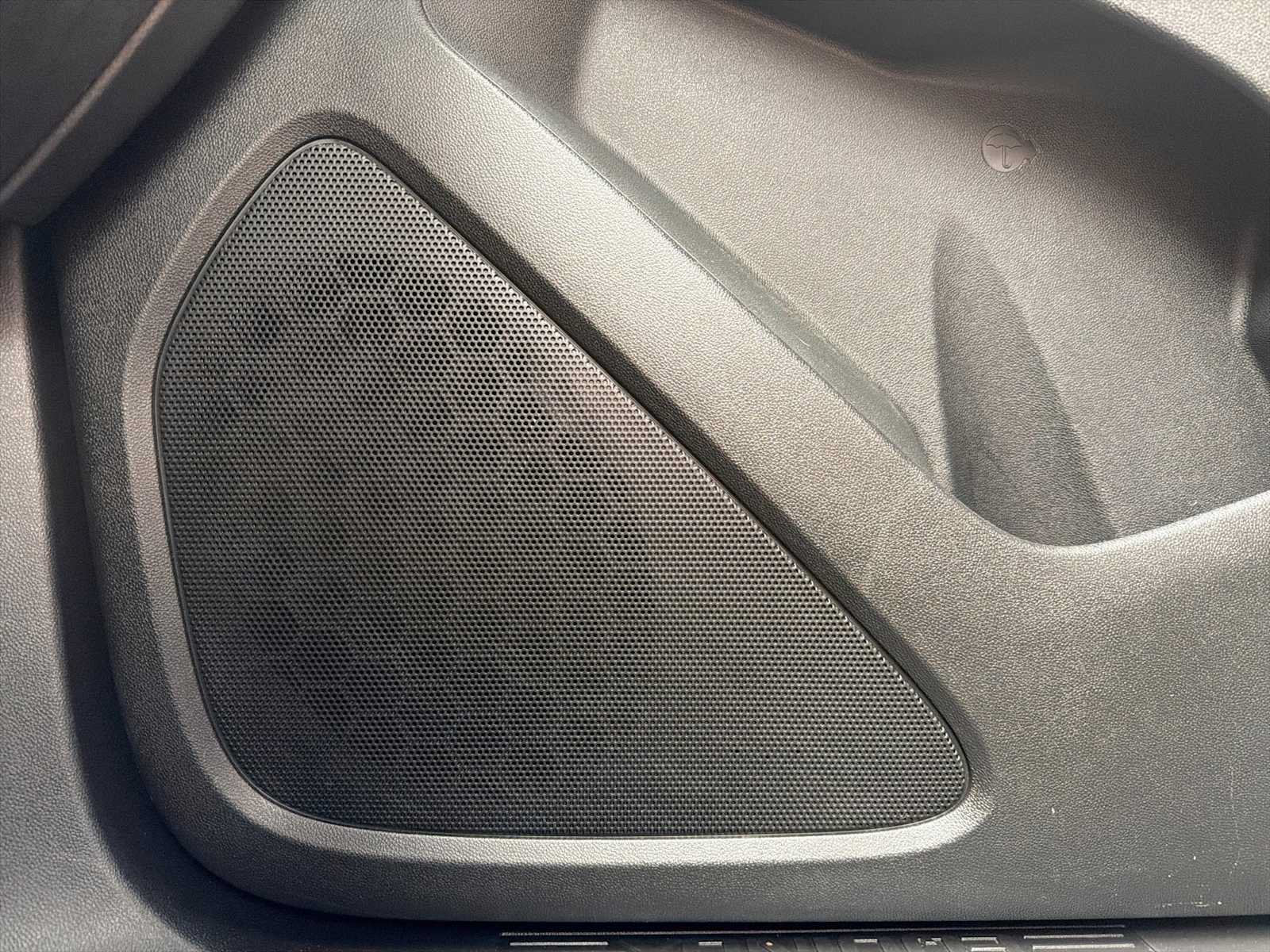 Used 2023 Chevrolet Equinox RS w/ LPO, Floor Liner Package AWD/4WD image 30
