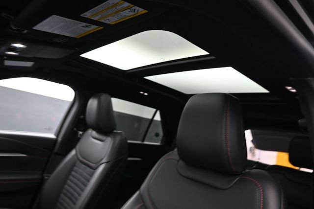 Certified 2025 Ford Explorer ST-Line w/ Premium Package AWD/4WD image 20