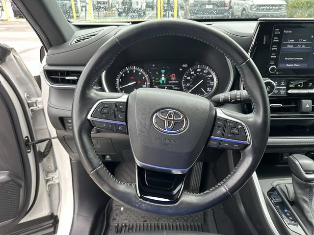 Used 2021 Toyota Highlander XSE FWD image 15