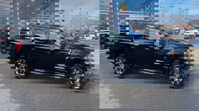 Certified 2022 Ford F150 XLT w/ Equipment Group 302A High image 3