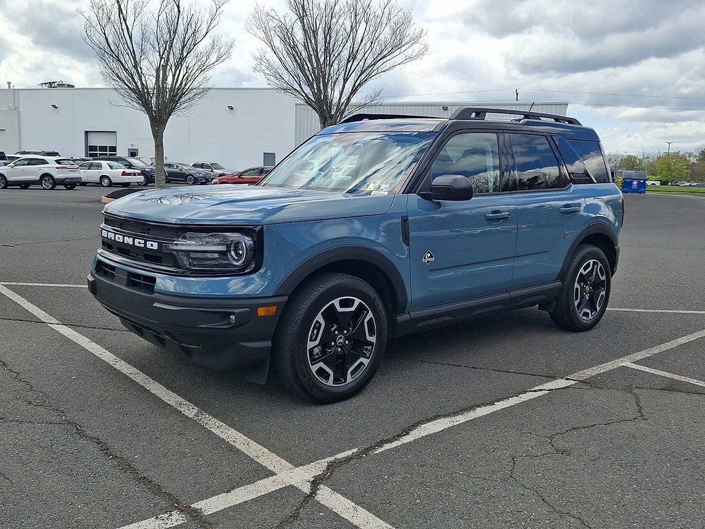 Certified 2023 Ford Bronco Sport Outer Banks w/ Tech Package AWD/4WD image 6