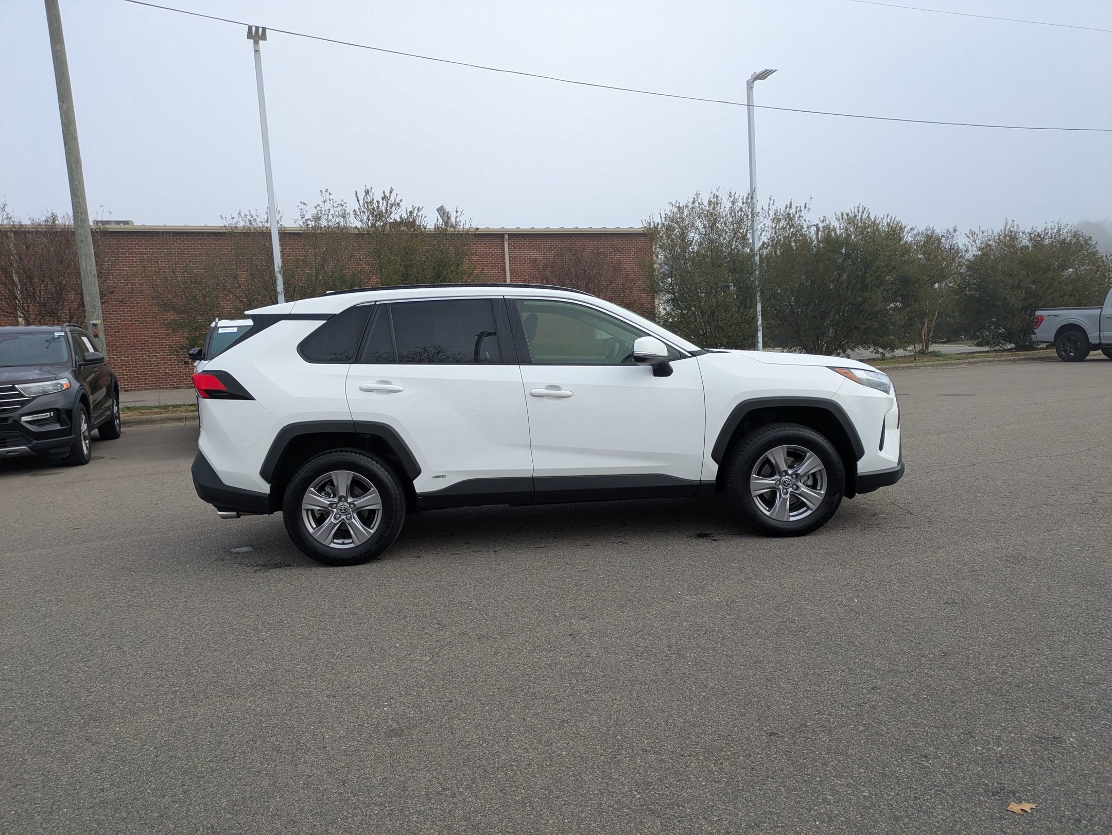 Used 2024 Toyota RAV4 XLE image 6