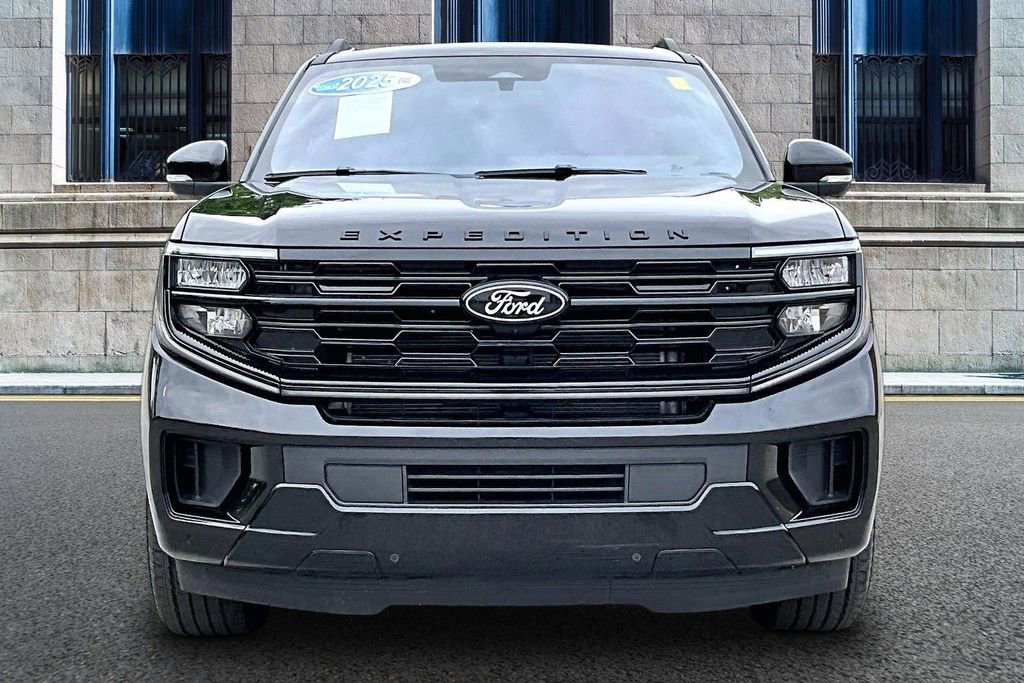 Certified 2025 Ford Expedition Platinum w/ Stealth Appearance Package AWD/4WD image 3