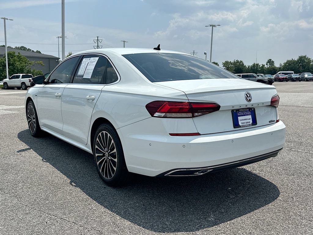 Used 2022 Volkswagen Passat 2.0T FWD image 6