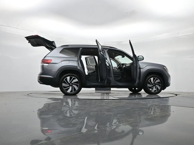 Used 2024 Volkswagen Atlas SE AWD/4WD image 53