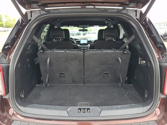 Certified 2020 Ford Explorer XLT w/ Equipment Group 202A AWD/4WD image 30