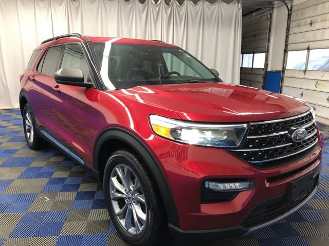 Certified 2021 Ford Explorer XLT w/ Equipment Group 202A image 5