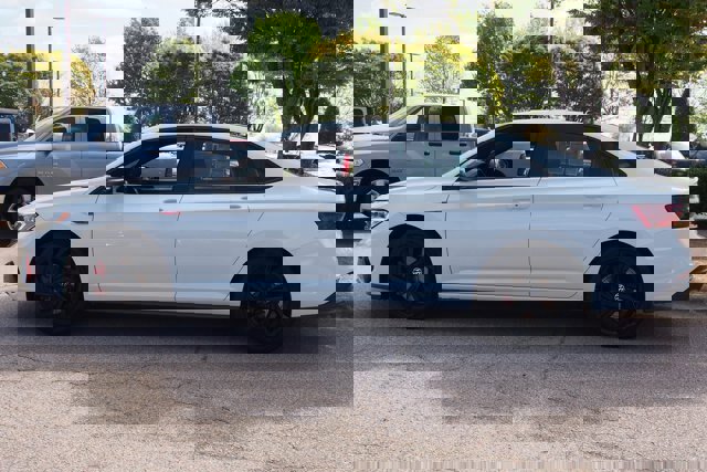 Used 2023 Volkswagen Jetta GLI Autobahn w/ GLI Black Package image 4