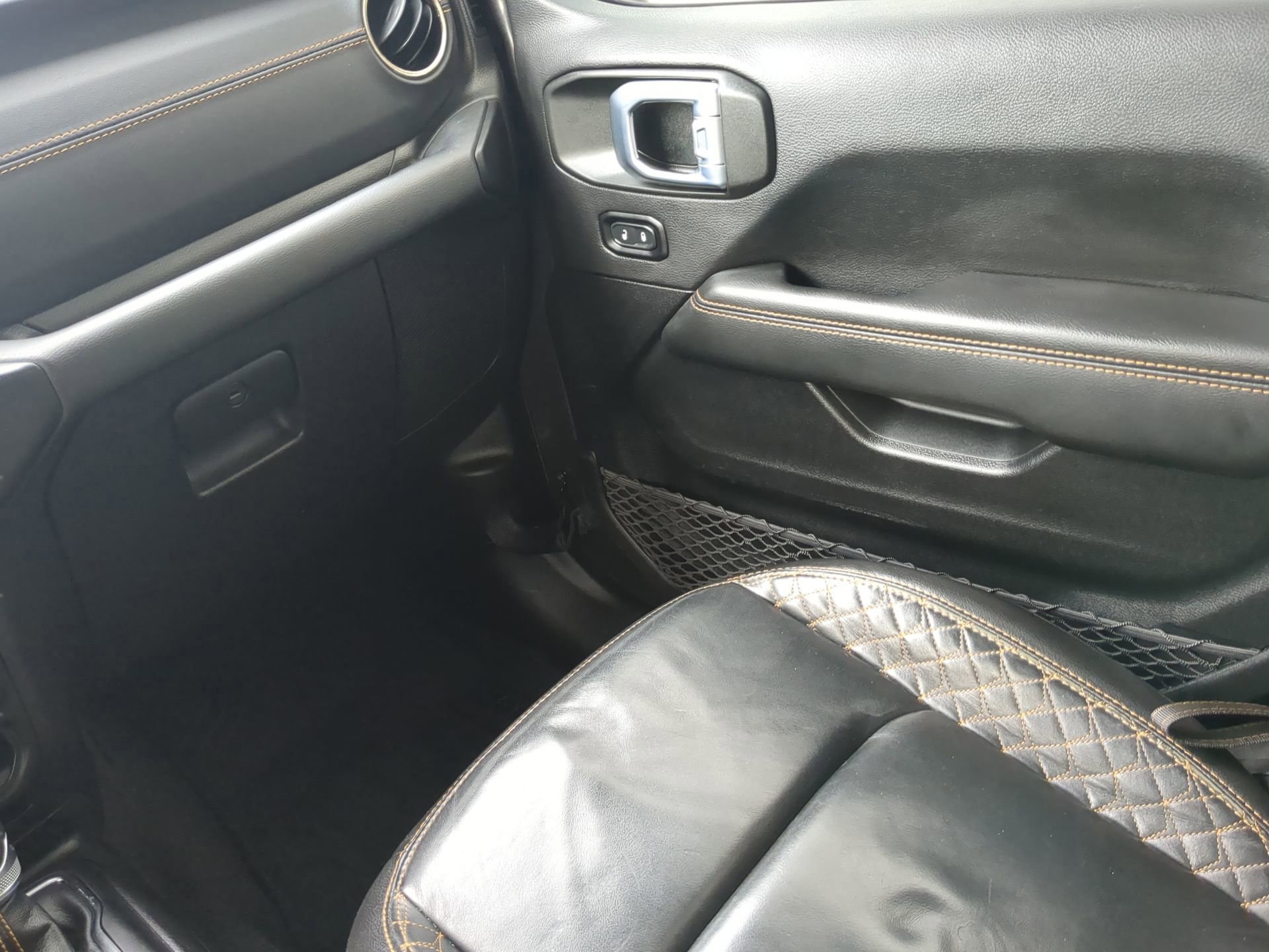 Used 2021 Jeep Wrangler Unlimited Sahara image 45