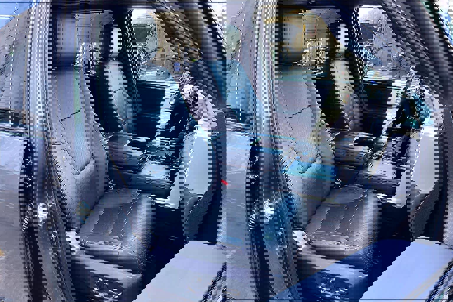 Used 2023 Toyota Tundra Platinum image 8