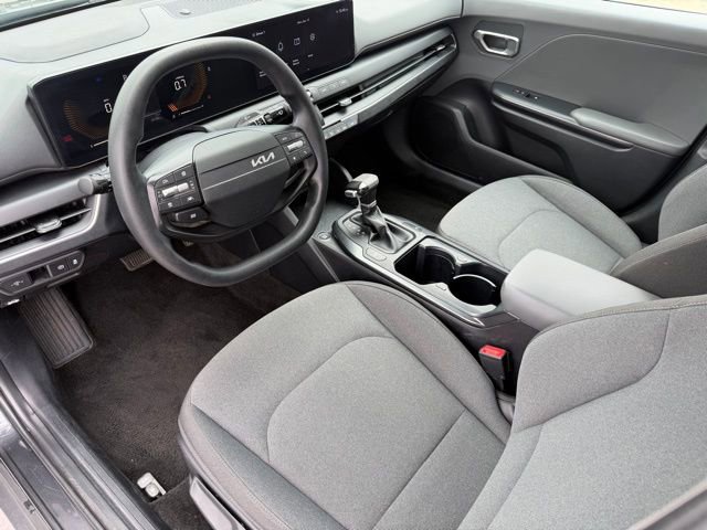 Used 2025 Kia K4 LXS FWD image 11
