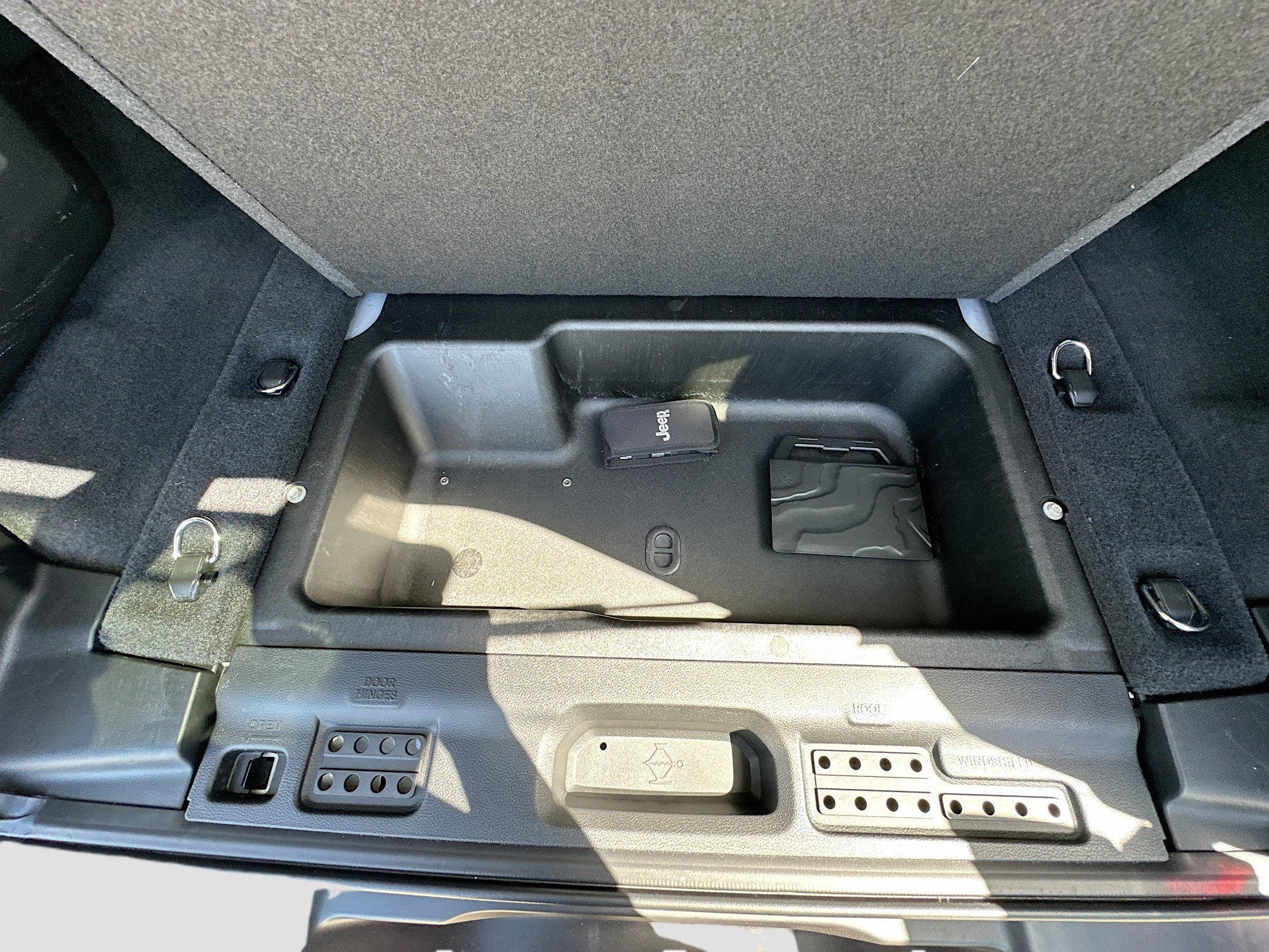 Used 2024 Jeep Wrangler Sport S AWD/4WD image 31