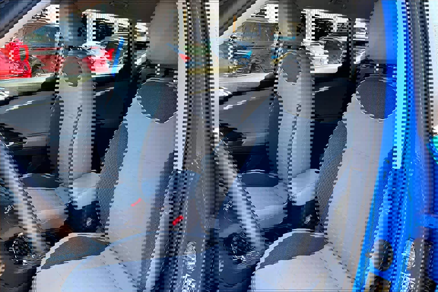 Used 2023 Volkswagen Taos SE image 11